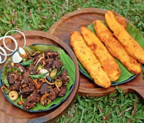 PAZHAMPORI